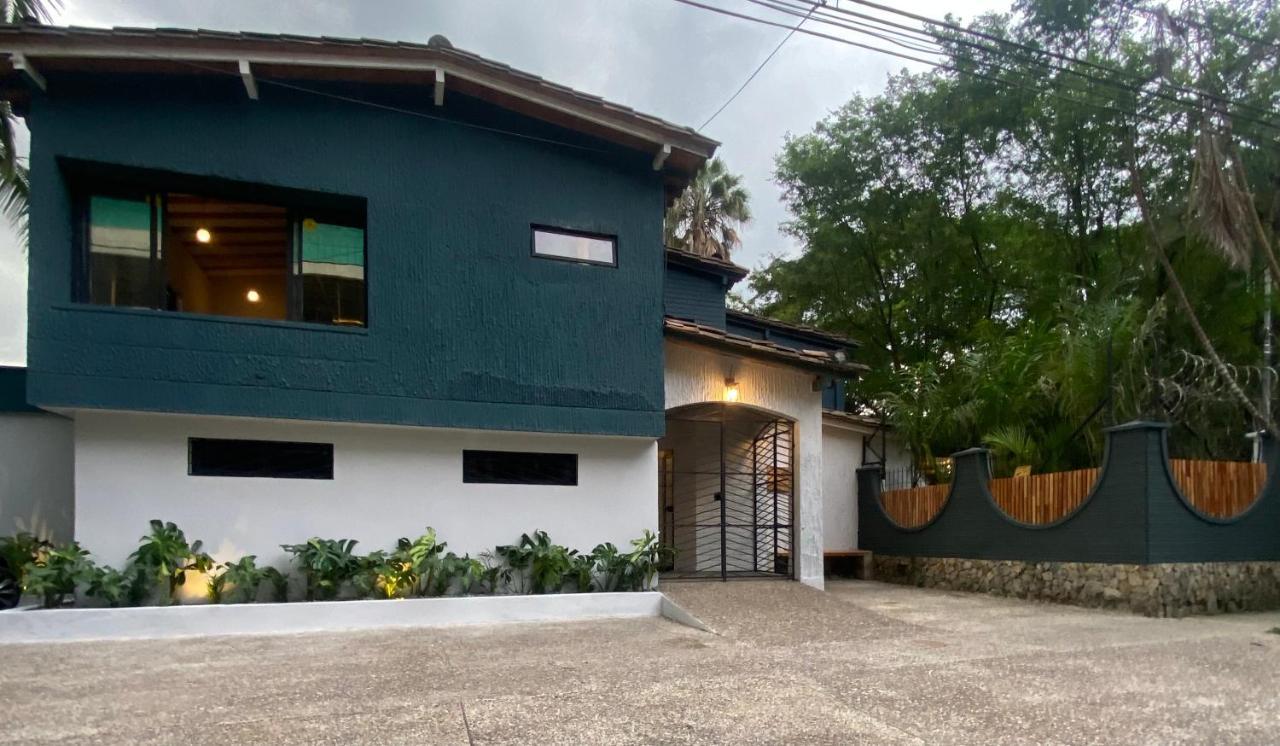 Casa Mosaiko Patio Bonito Medellín Exterior foto